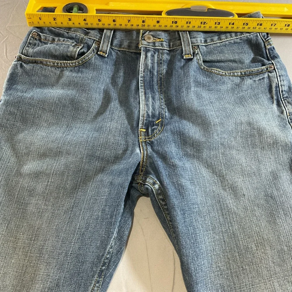 Levi's 505 Regular Fit Men's Jeans 33x32 Blue Denim Straight Leg Zip Fly Classic